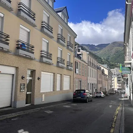 Famille A Avec Balcon, Casier A Ski, Ideal Pour 4 Personnes - Fr-1-812-36 Cauterets